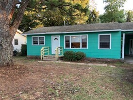 2055 North Dr in Biloxi, MS - Building Photo