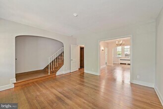 3905 W St NW in Washington, DC - Building Photo - Building Photo