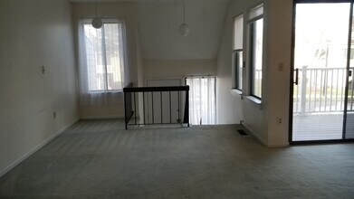 212 Crosswoods Rd in Branford, CT - Building Photo - Building Photo