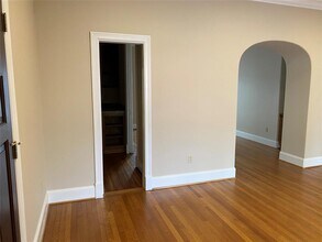 3015 Caroline St-Unit -B in Houston, TX - Building Photo - Building Photo