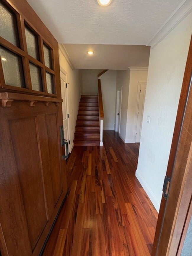 17570 Bruce Ave in Los Gatos, CA - Building Photo - Building Photo