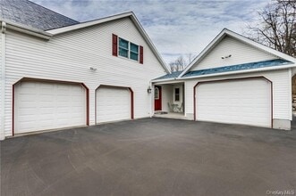6 Sycamore Ln in Suffern, NY - Building Photo - Building Photo