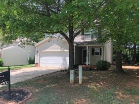 1071 Valley Forge Rd in Clover, SC - Building Photo