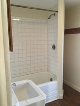 17 Linden St in Rockland, MA - Building Photo - Building Photo