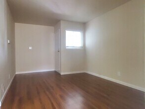 511-523 E Reed St, Unit 523E in San Jose, CA - Building Photo - Building Photo