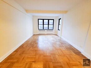 EAST 56 STREET, Unit 7L in New York, NY - Building Photo - Building Photo