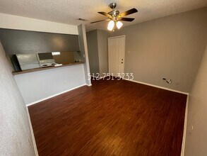 3704 S 2nd St, Unit 102 in Austin, TX - Foto de edificio - Building Photo