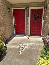 7450 Holly Hill Dr in Dallas, TX - Building Photo - Building Photo