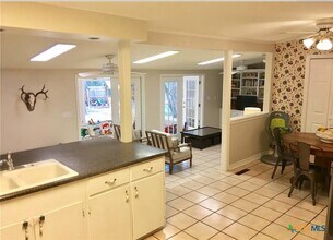 890 Laurel Ln in New Braunfels, TX - Building Photo - Building Photo