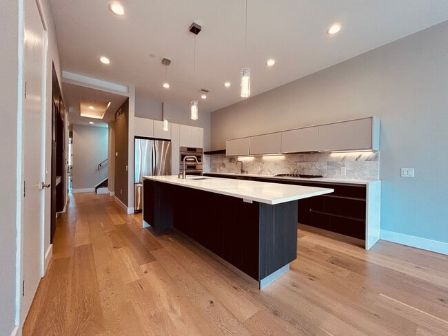 27 N 2nd St in Philadelphia, PA - Building Photo - Building Photo