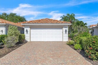 5065 Ventura Ct in Naples, FL - Building Photo - Building Photo