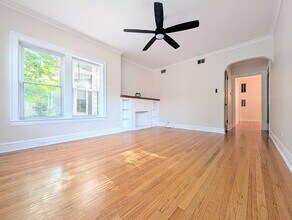 2510 W Ainslie St in Chicago, IL - Building Photo - Building Photo