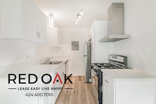 1008 Normandie Ave in Los Angeles, CA - Building Photo - Building Photo