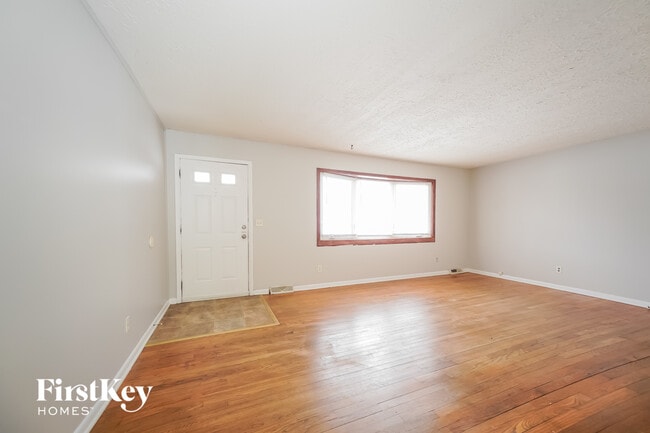 130 Buisdale Dr in Indianapolis, IN - Building Photo - Building Photo