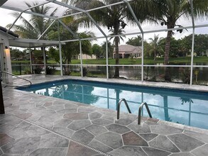 18845 NW 2nd St in Pembroke Pines, FL - Building Photo - Building Photo