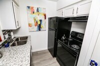 La Plaza Apartments photo'