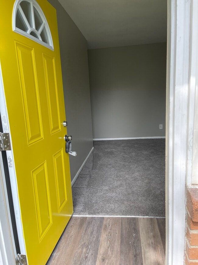 1843 Fleming Rd in Columbus, OH - Building Photo - Building Photo