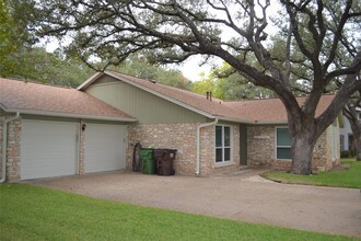 1602 Wood Rock Dr in Round Rock, TX - Building Photo - Building Photo