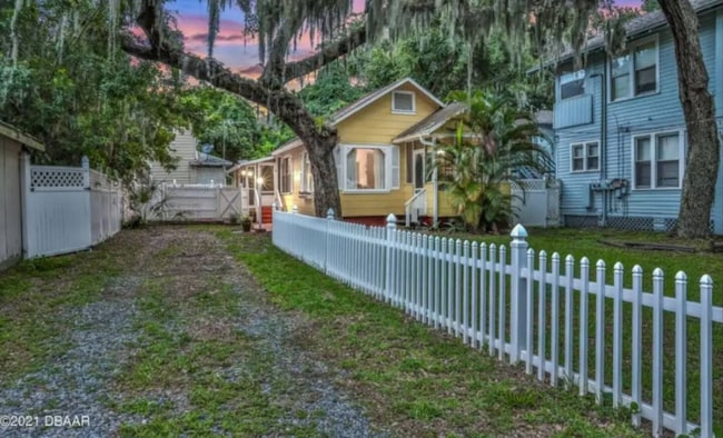 property at 611 Seaman Pl