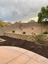 1183 Pelican Lake Ln in Las Vegas, NV - Building Photo - Building Photo