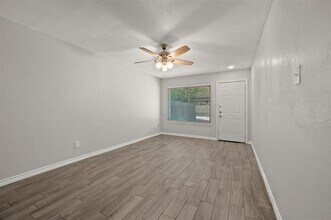 7704 Mary Dr in North Richland Hills, TX - Building Photo - Building Photo