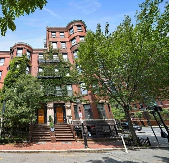 property at 421 Marlborough St