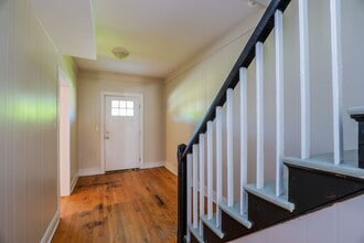 3963 Oakleys Ln in Richmond, VA - Building Photo - Building Photo