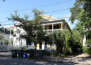 119 Ashley Ave in Charleston, SC - Foto de edificio - Building Photo