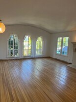 926 S Curson Ave, Unit 1 in Los Angeles, CA - Building Photo