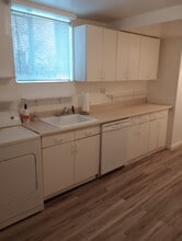 5655 W Ellsworth Ave, Unit B (Right Lower 1bd 2lvng) in Lakewood, CO - Building Photo - Building Photo