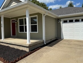 100 Rosenwald St in Trenton, KY - Building Photo - Building Photo