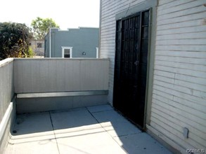 672-678 Junipero Ave in Long Beach, CA - Building Photo - Building Photo