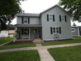 107 Pearl St in Boscobel, WI - Building Photo