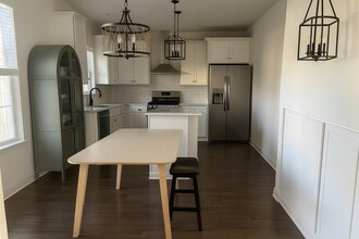 1913 Covington Dr in Lexington, KY - Building Photo - Building Photo