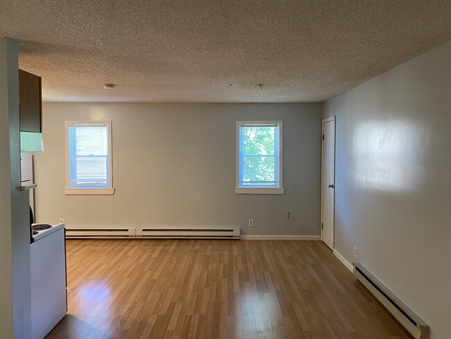 89 S Lake Ave, Unit 1st Floor Unit 3 in Albany, NY - Foto de edificio - Building Photo