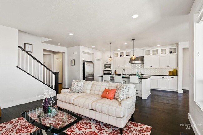 6922 E Tao St in Boise, ID - Building Photo - Building Photo