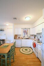 11 Kent Ct, Unit 1 in Somerville, MA - Foto de edificio - Building Photo