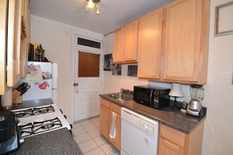 1251 W Henderson St, Unit M07H in Chicago, IL - Foto de edificio - Building Photo