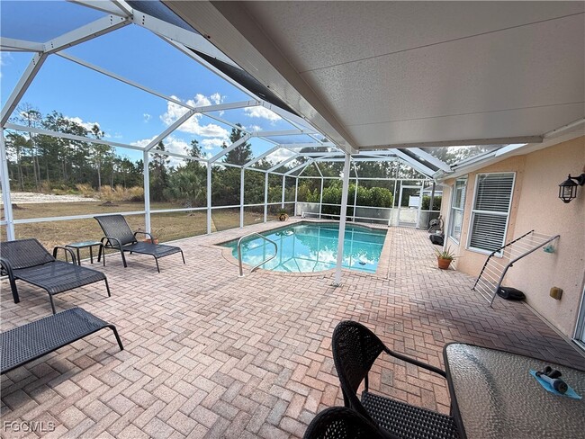 902 McArthur Ave in Lehigh Acres, FL - Building Photo - Building Photo