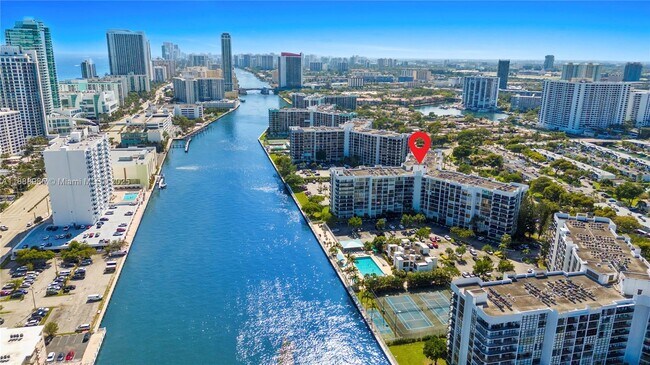 property at 800 Parkview Dr