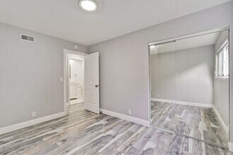 520 Woodstock Way in Santa Clara, CA - Building Photo - Building Photo