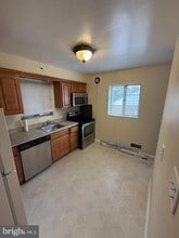 205 Brewster Ave in Silver Spring, MD - Building Photo - Building Photo