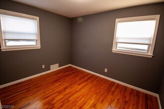 812 Niles Rd-Unit -1 in Union, NJ - Building Photo - Building Photo