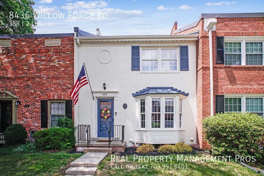 8436 Willow Forge Rd in West Springfield, VA - Building Photo