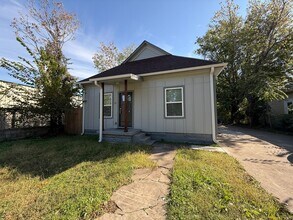 317 S Xanthus Ave in Tulsa, OK - Building Photo - Building Photo