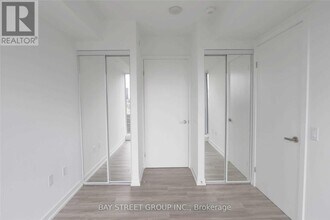 77-3077 Shuter St in Toronto, ON - Building Photo - Building Photo