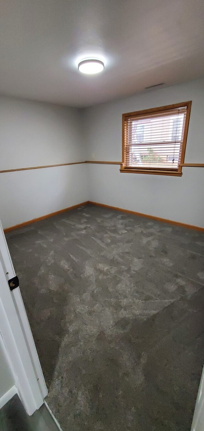 130 S Webster St in Kasota, MN - Building Photo - Building Photo