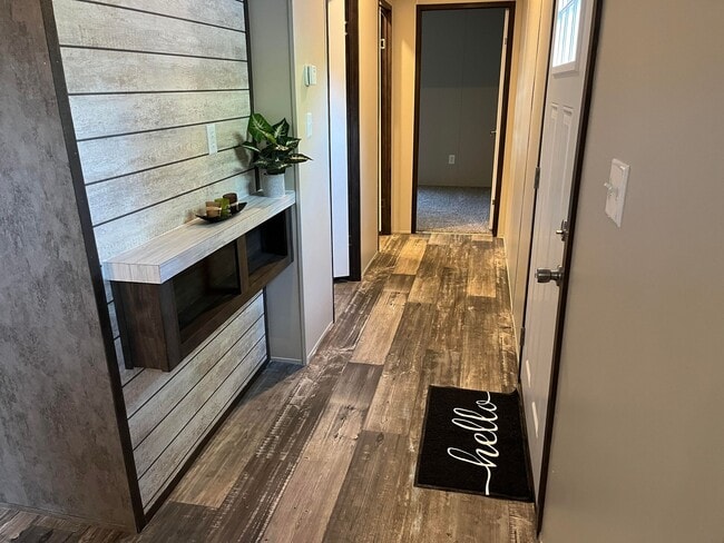 111 Peggy St in Conroe, TX - Foto de edificio - Building Photo