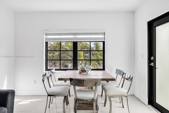 7910 Byron Ave in Miami Beach, FL - Building Photo - Building Photo