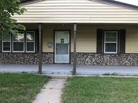 1502 Arizona in Wichita, KS - Building Photo